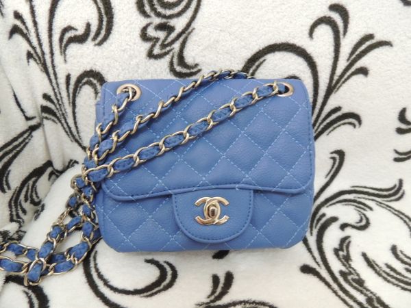 chanel bolsa baby blue